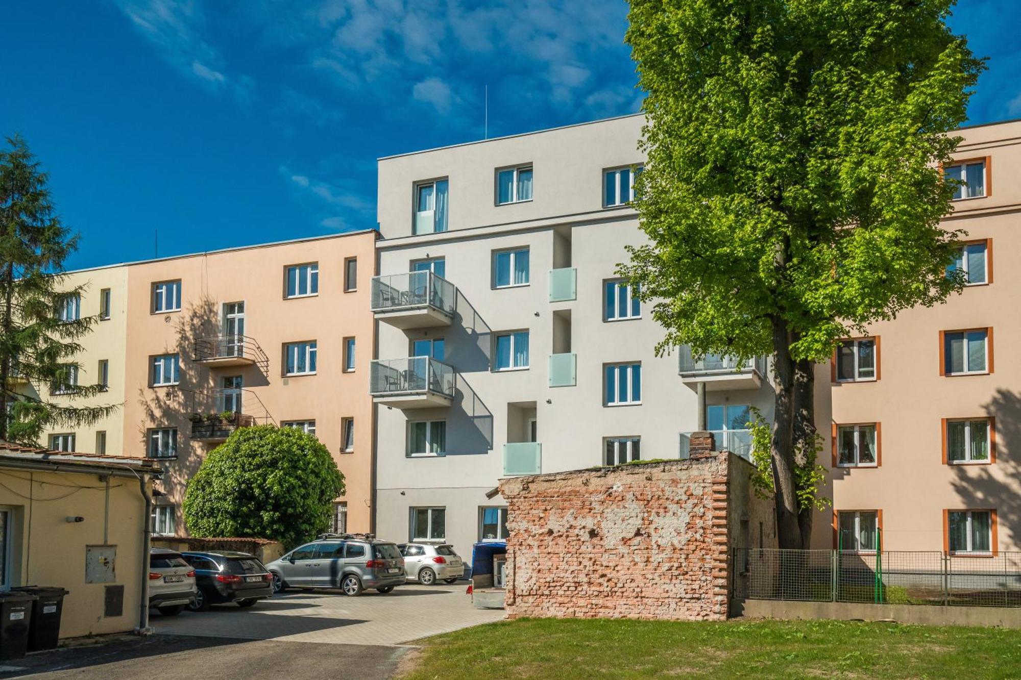 Апартаменты Perla Hradce 202 Градец-Кралове Экстерьер фото